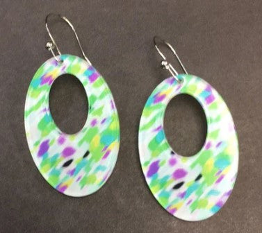 Oval Cut-Out Earring (2